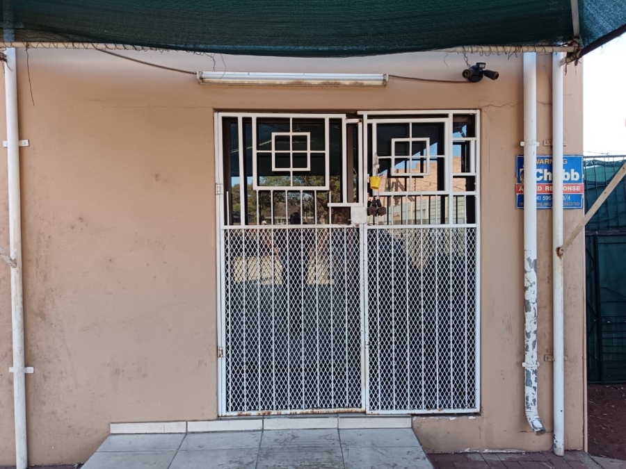 1 Bedroom Property for Sale in Rustenburg Central North West